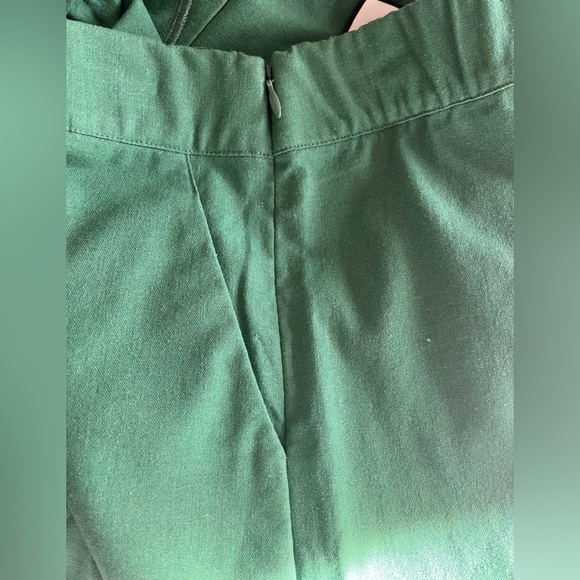 Tuckernuck Palm Green JoJo shorts-M - Picture 5 of 6